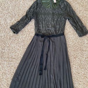 DownEast holiday pleated skirt and lace top dress women’s size S